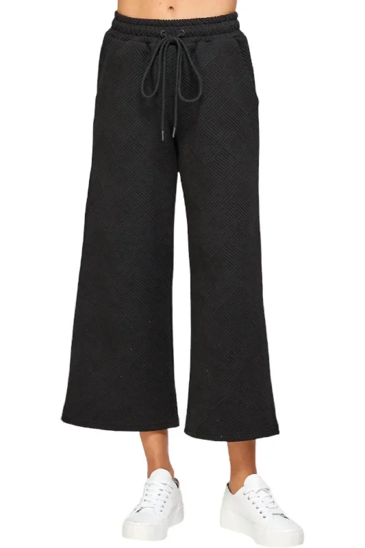 trendy women’s pants for spring -Hamptons Textured Cropped Wide Pants In Black