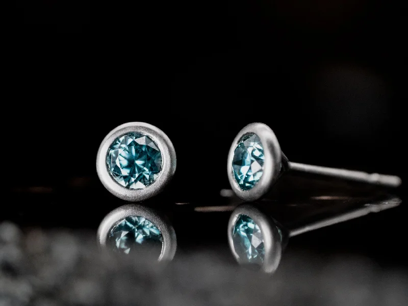 custom-designed jewelry for women -14k White Gold Blue Zircon Stud Earrings