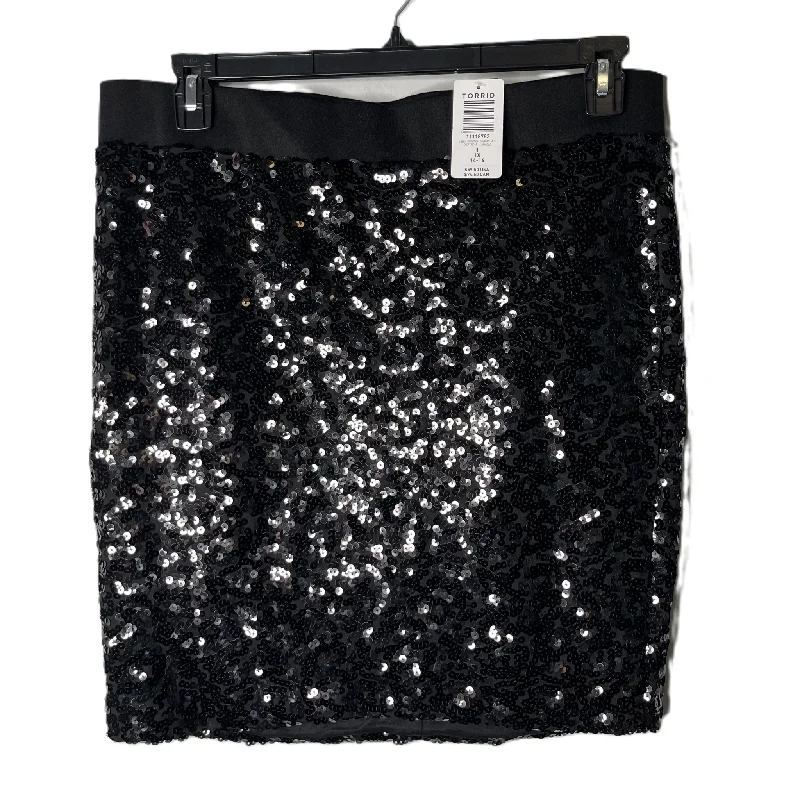 best women’s clothing brands for fall -Skirt Mini & Short By Torrid In Black, Size: 1x