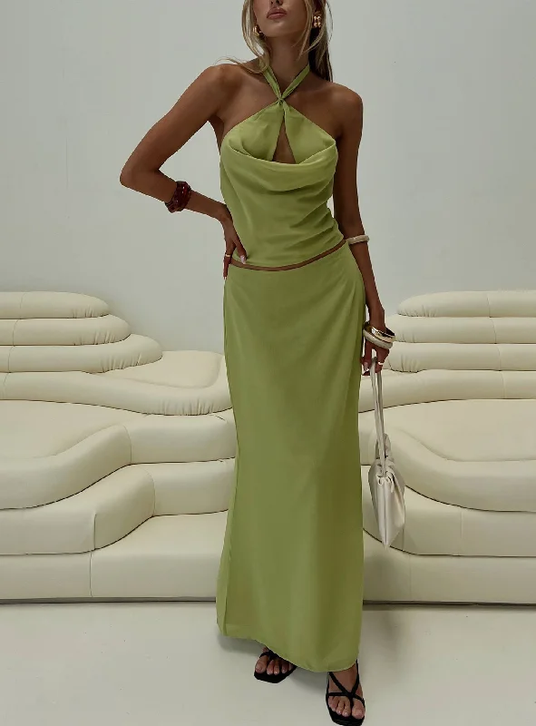 fashion-forward women’s clothing for all seasons -Eleganza Maxi Skirt Green